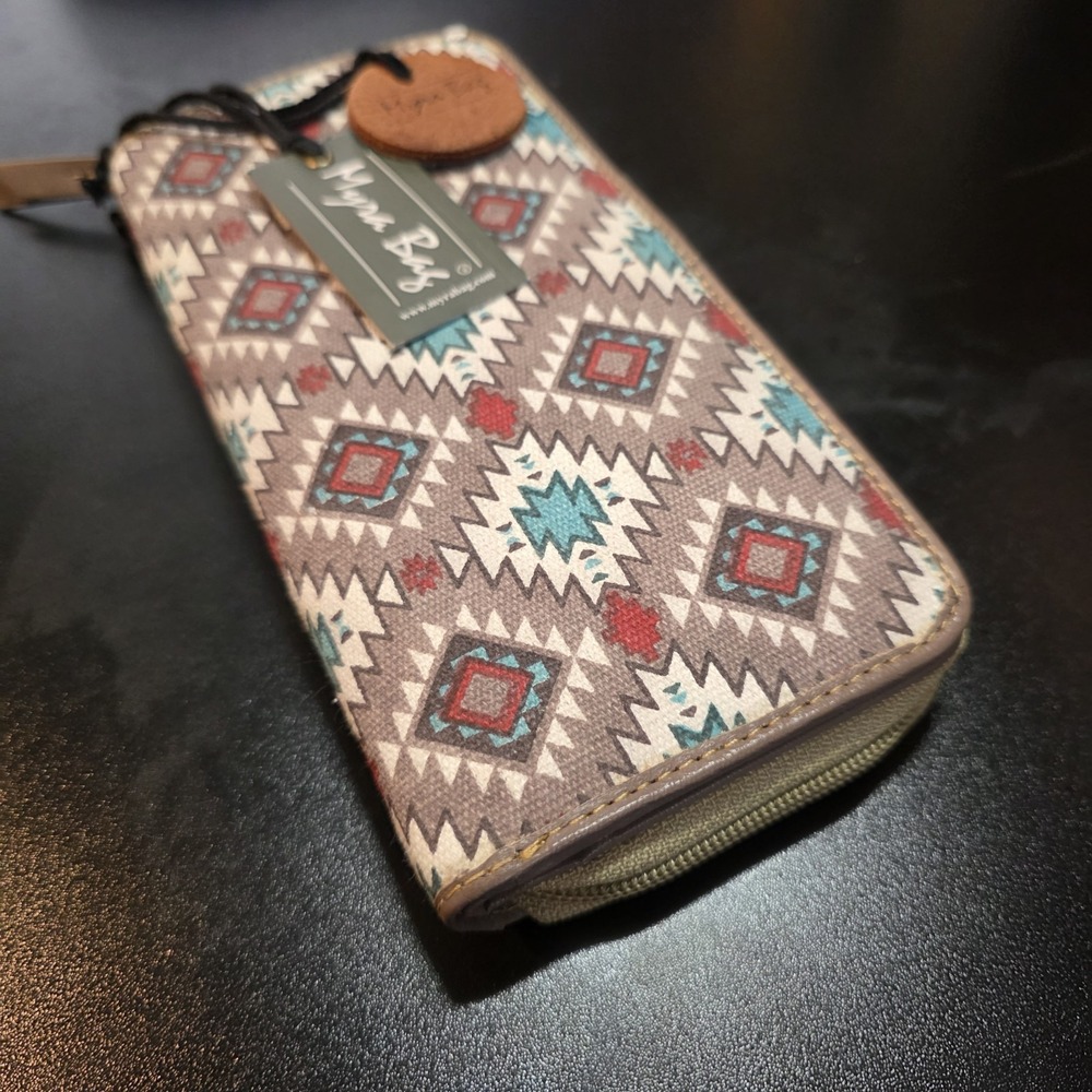 NWT Myra Womens Wallet Western Navajo Print Canvas Zip Around Card Slots Pocket - Picture 3 of 6